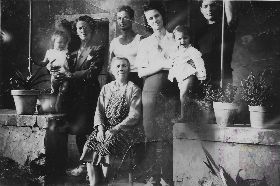 ain-fares-r-grenier-2