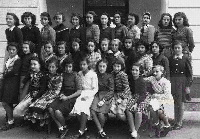 Coll&egrave;ge de filles