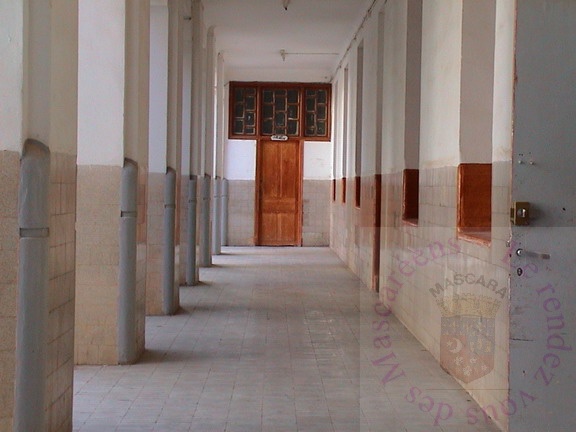 Couloir du r&eacute;fectoire