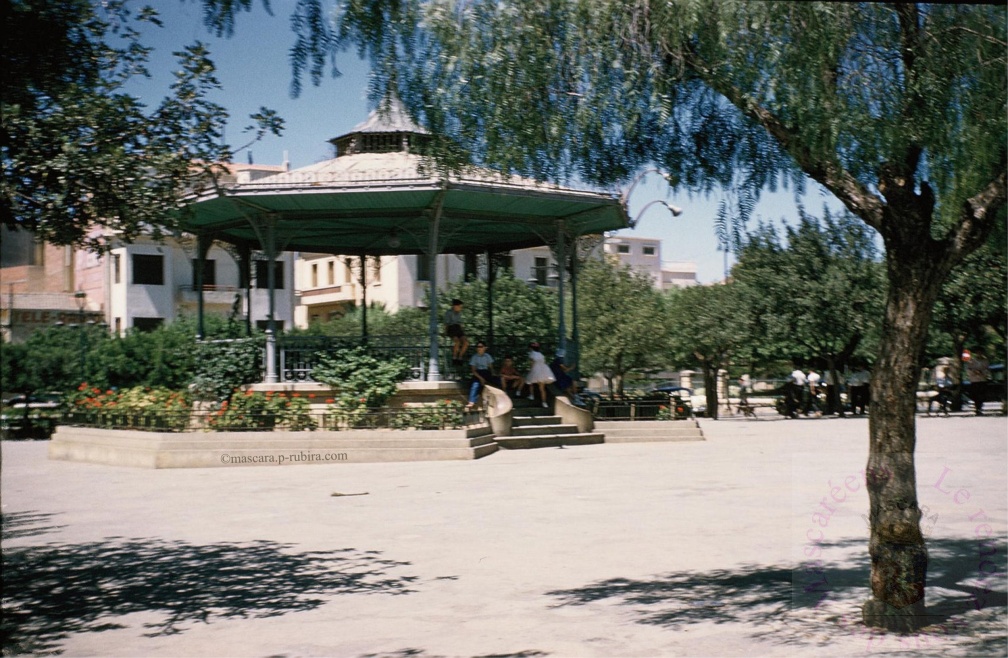 Le Kiosque