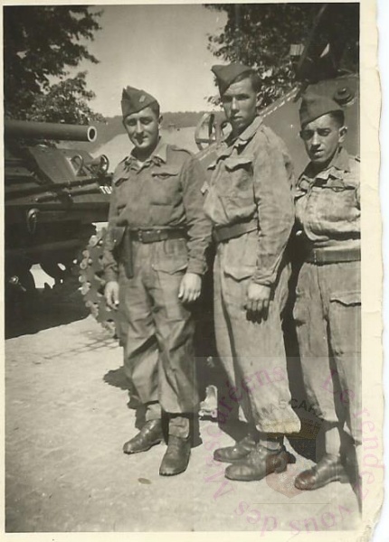 Mascara 3 militaires